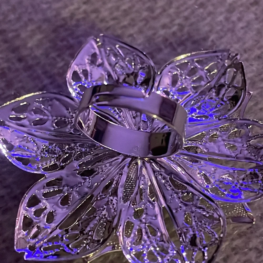 Huge silver flower ring